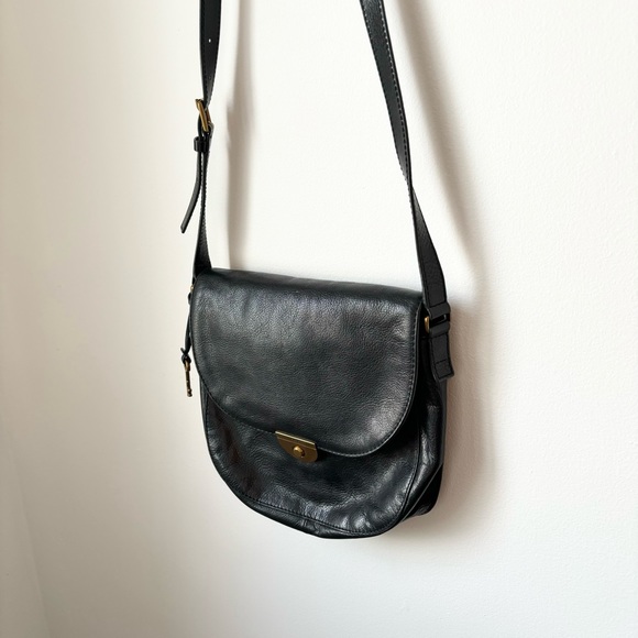 Black Crossbody // Fossil - Picture 1 of 10